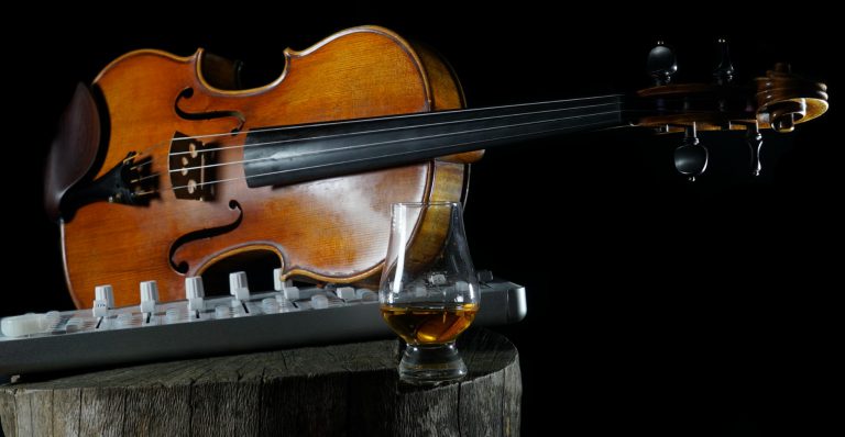 Lyden af jazz og smagen af whisky i smuk harmoni