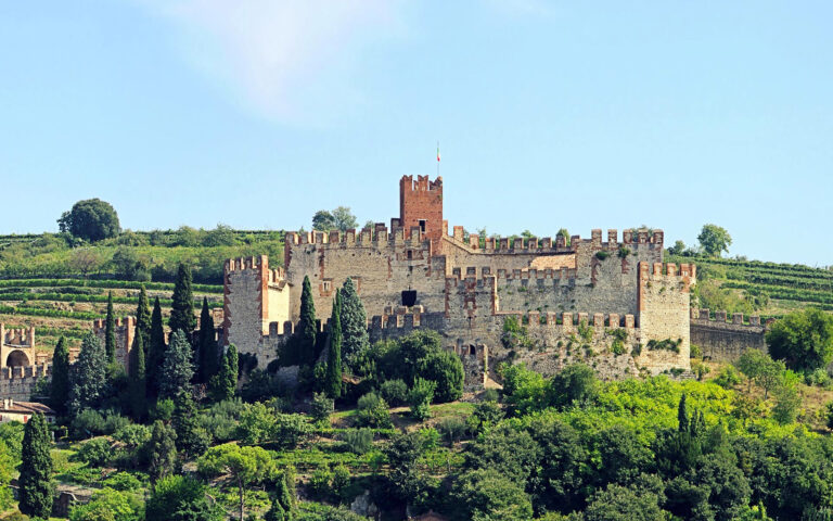 33 nye enkeltmarker i Soave