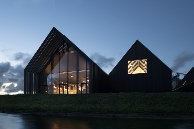 Hovedinvestor trækker sig fra Stauning