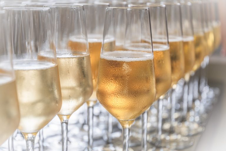 Kæmpetest: Champagne NV