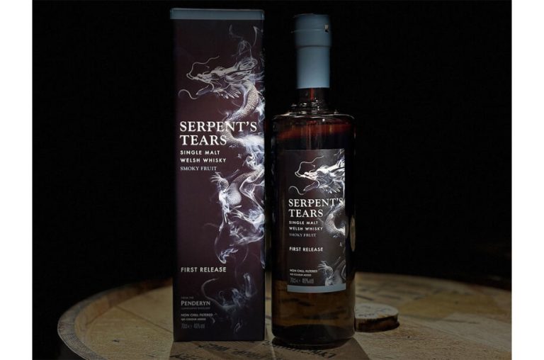 Penderyn lancerer den første whisky fra sit destilleri i Nordwales